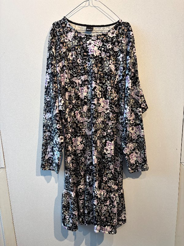 Blóma Gina tricot kjóll