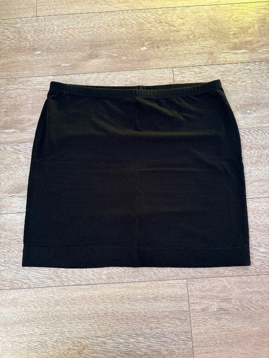 Svart pils frá H&M
