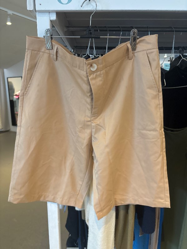 Khaki stuttbuxur