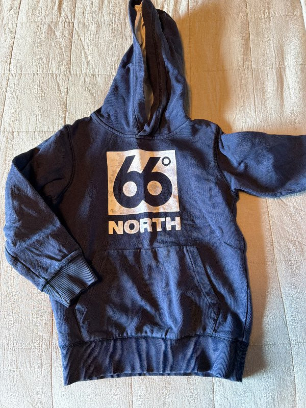66 dökkblá