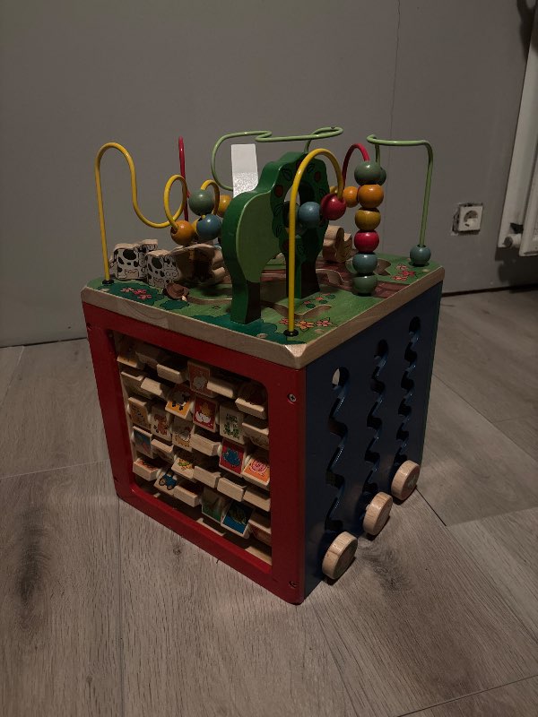 Þroskaleikfangakassi