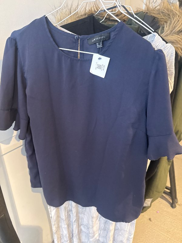 Blá skyrta stutterma