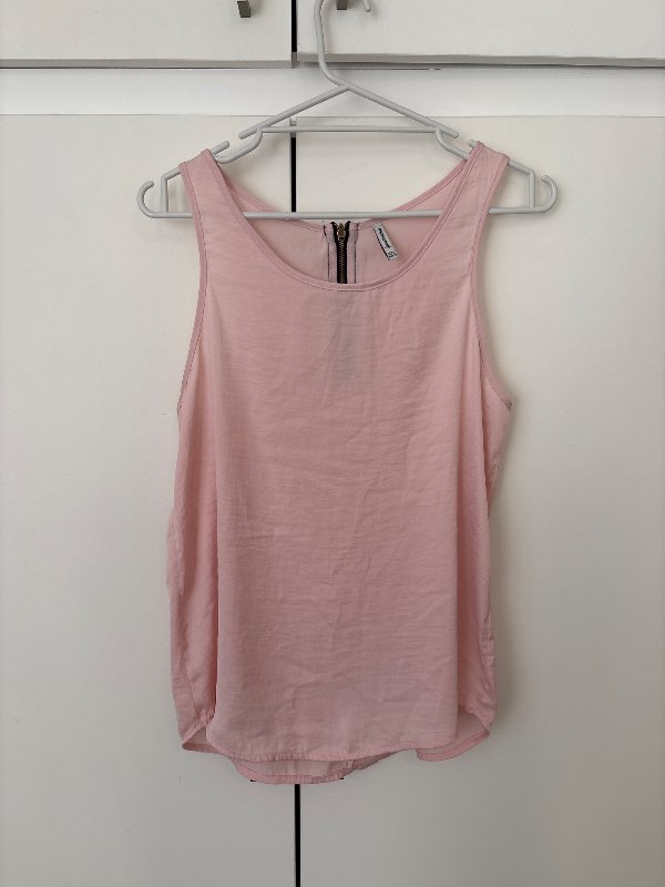 Top pink