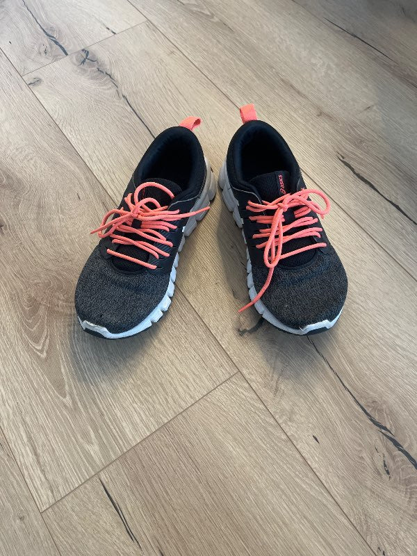 Asics skór