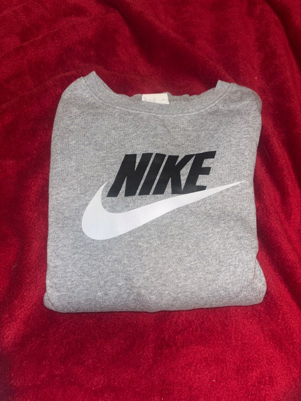 Nike peysa