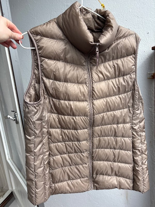 Uniqlo vesti