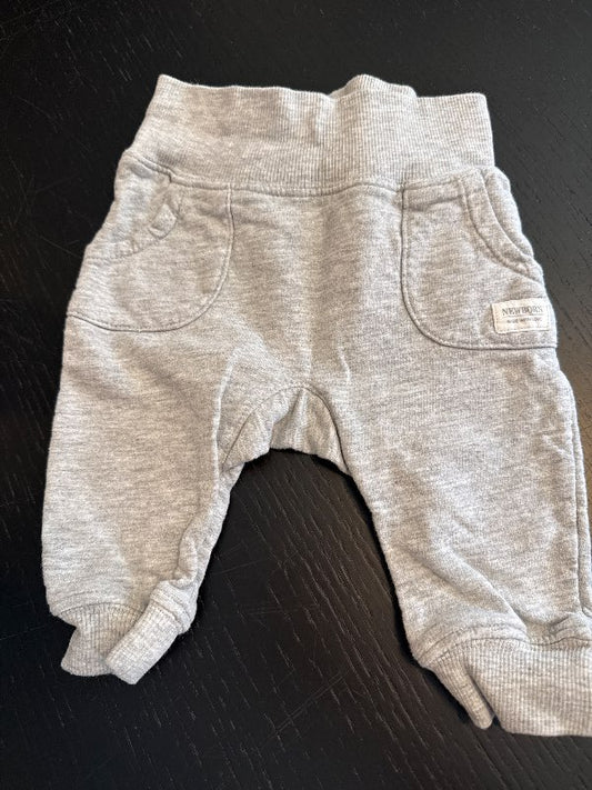 Lindex grár joggingsbuxur