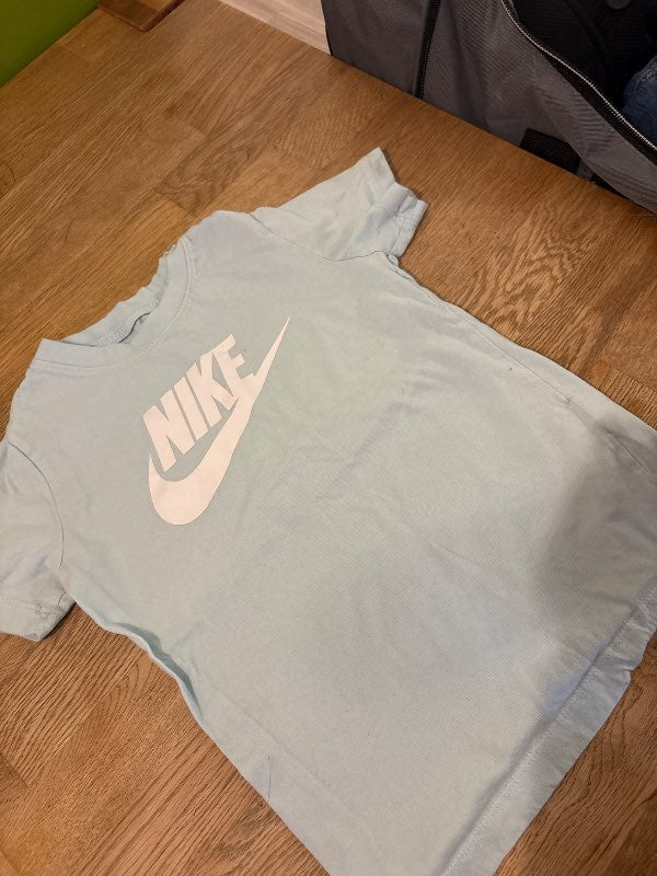 Nike bolur