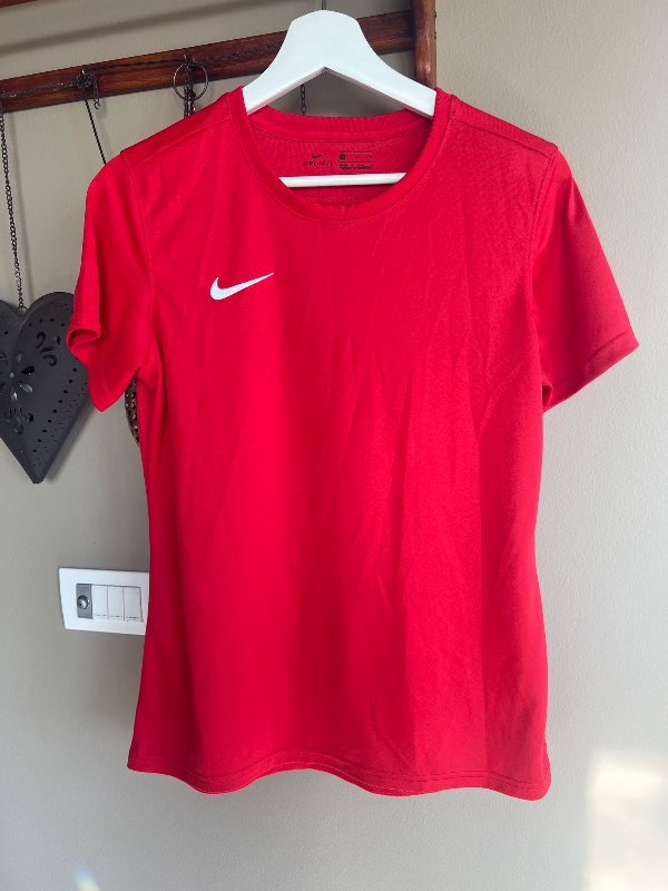Nike bolurDri- fit