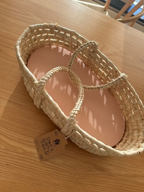 Senta Doll’s carry cot