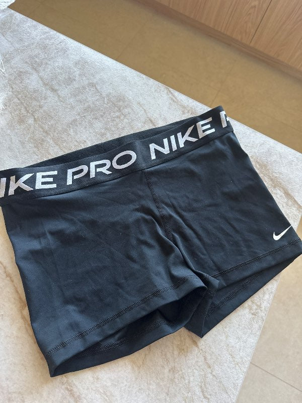 Nike pro