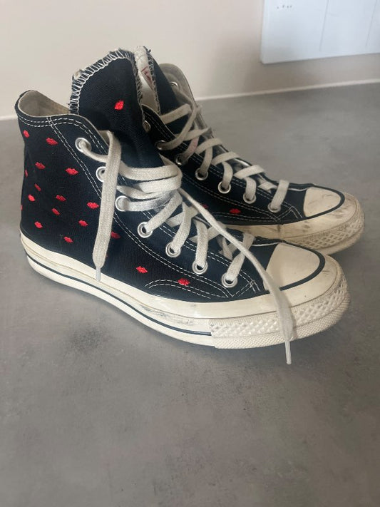 Converse svartir