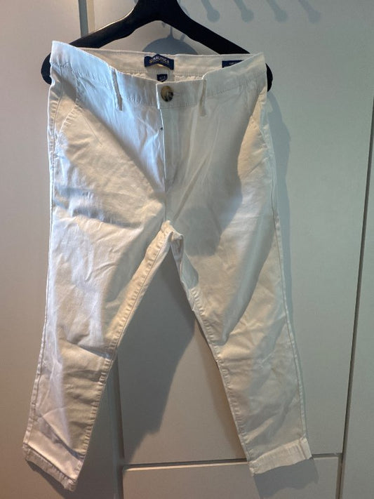 Ankle white trouser