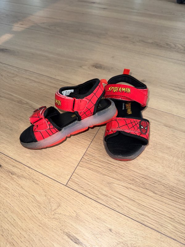 Spiderman sandalar með blikk ljósi (rautt)