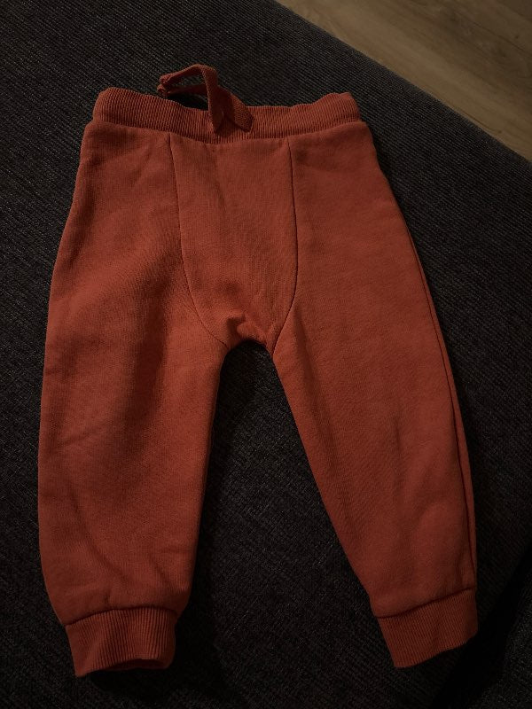 Buxur F&F appelsínugul