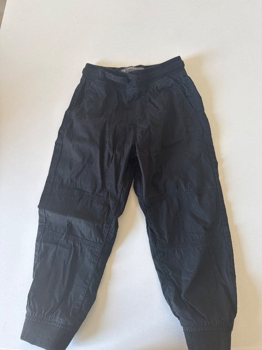 Svartar buxur cargo