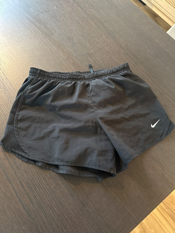 Nike drifit stuttbuxur
