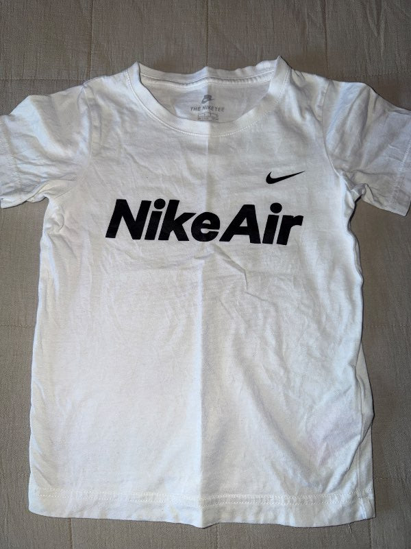 Nike bolur