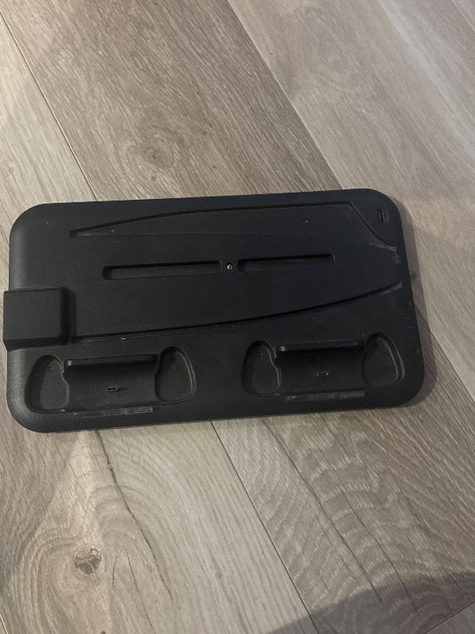 Ps5 haldari með hleðslu