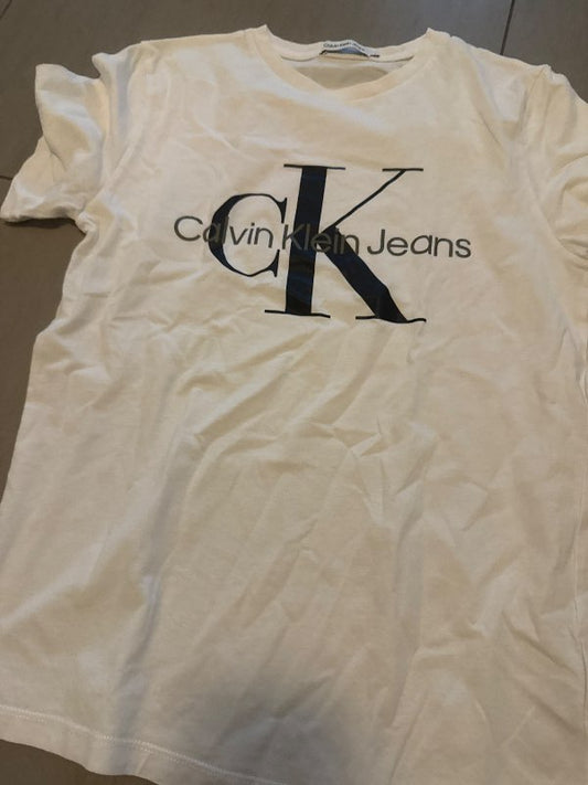 Calvin Klein bolur
