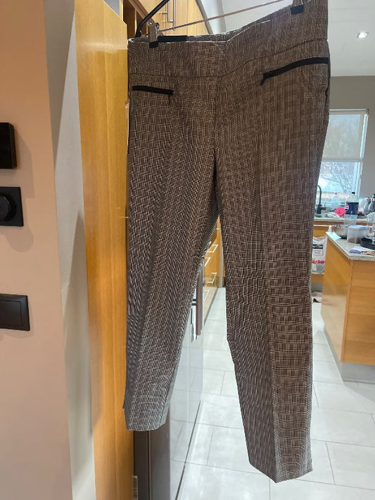 Köflóttar gráar ennþá með miðanum