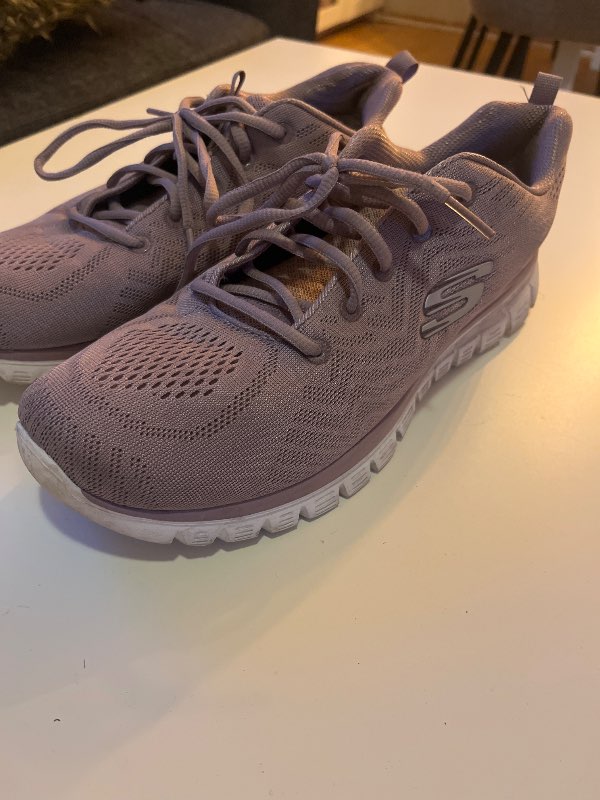 Sketchers strigaskór