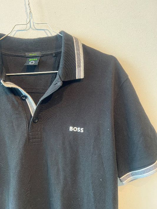 Boss svartur