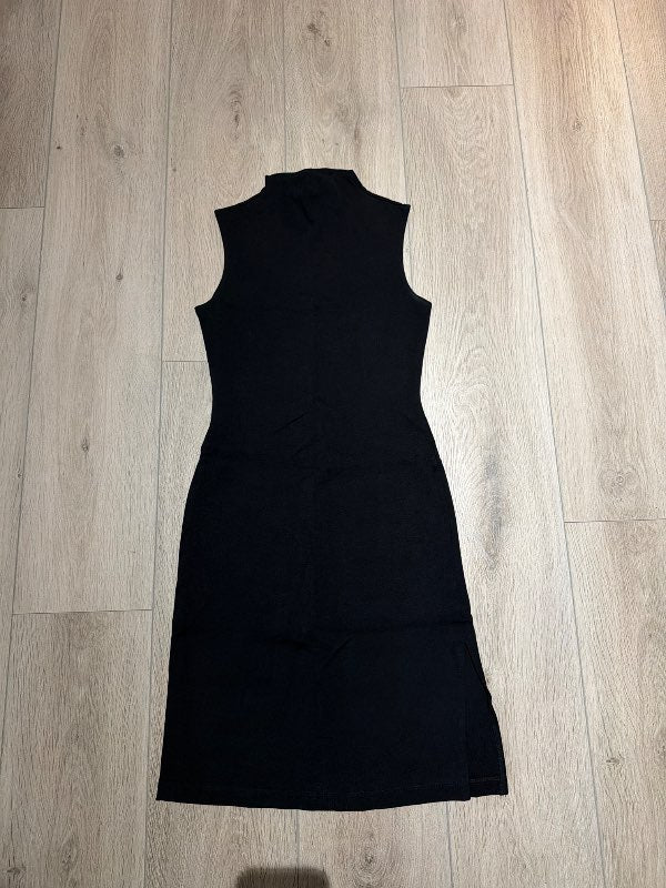 High neck kjóll - svartur