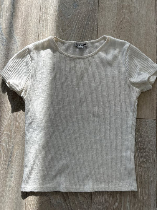Hvítur bolur fashion nova