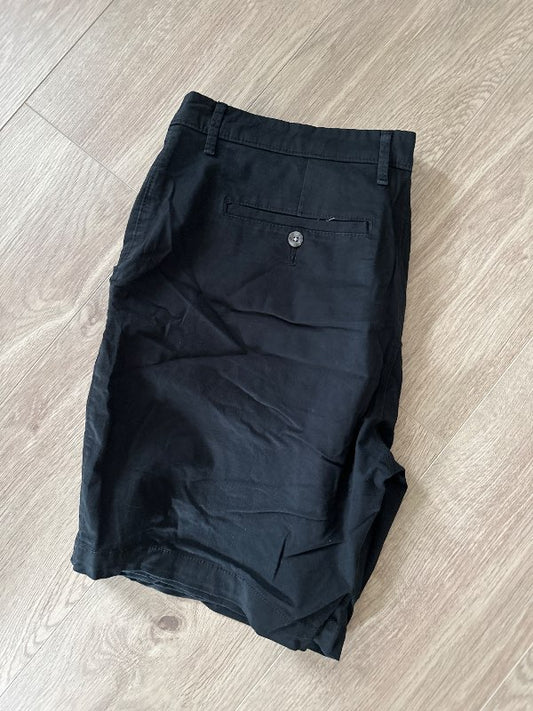 Stuttbuxur chino svartar