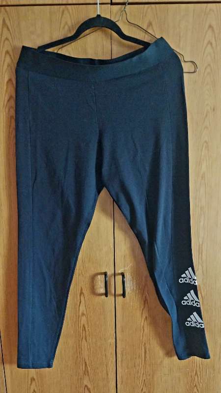 Adidas íþrótta buxur