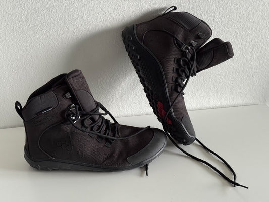 NEW Vivobarefoot Tracker boots