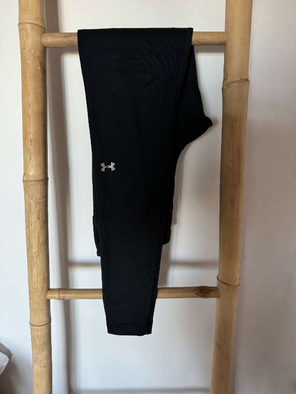 Under Armour hlaupabuxur sv